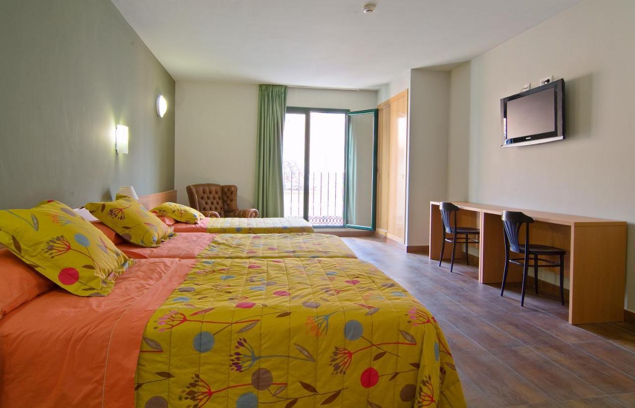 סנטה קולומה דה פרנרס Hotel Pinxo מראה חיצוני תמונה